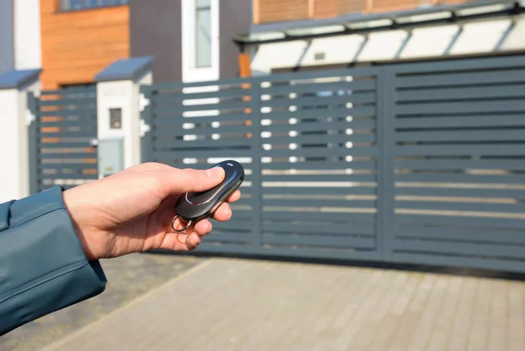Автоматизация ворот: преимущества и недостатки различных систем